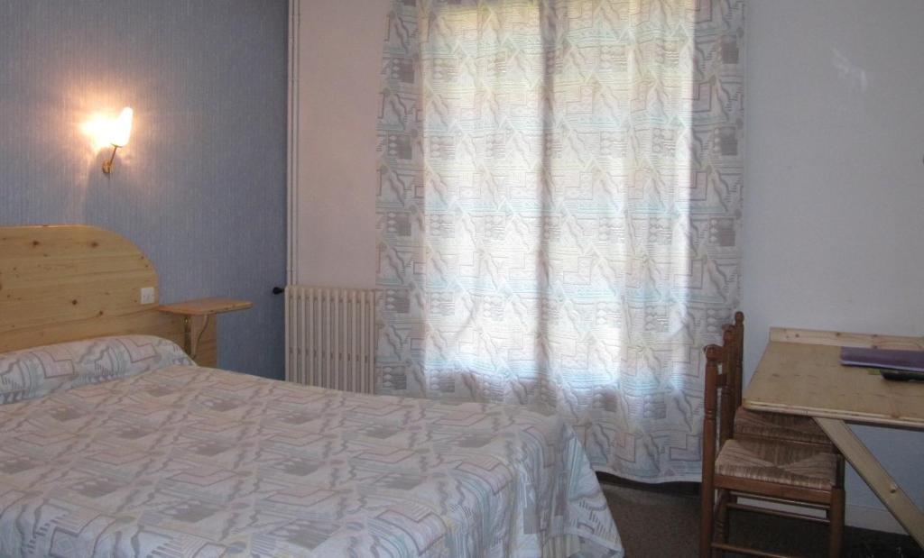 Hotel Des Rochers Marvejols Room photo